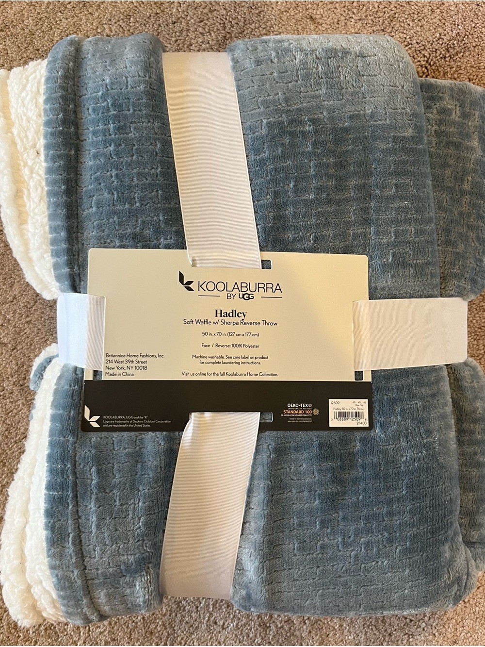 Koolaburra Hadley Soft Waffle Sherpa Throw - Light Blue & Cream